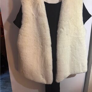 LOFT Ivory Faux Fur Vest